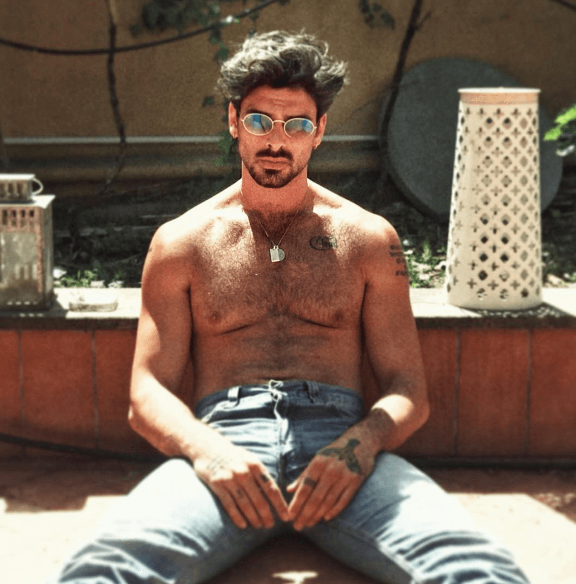 "Ho dato baci gay fuori dal set", Michele Morrone si confessa a Belve e attacca gli "attori sinistroidi" - Michele Morrone - Gay.it