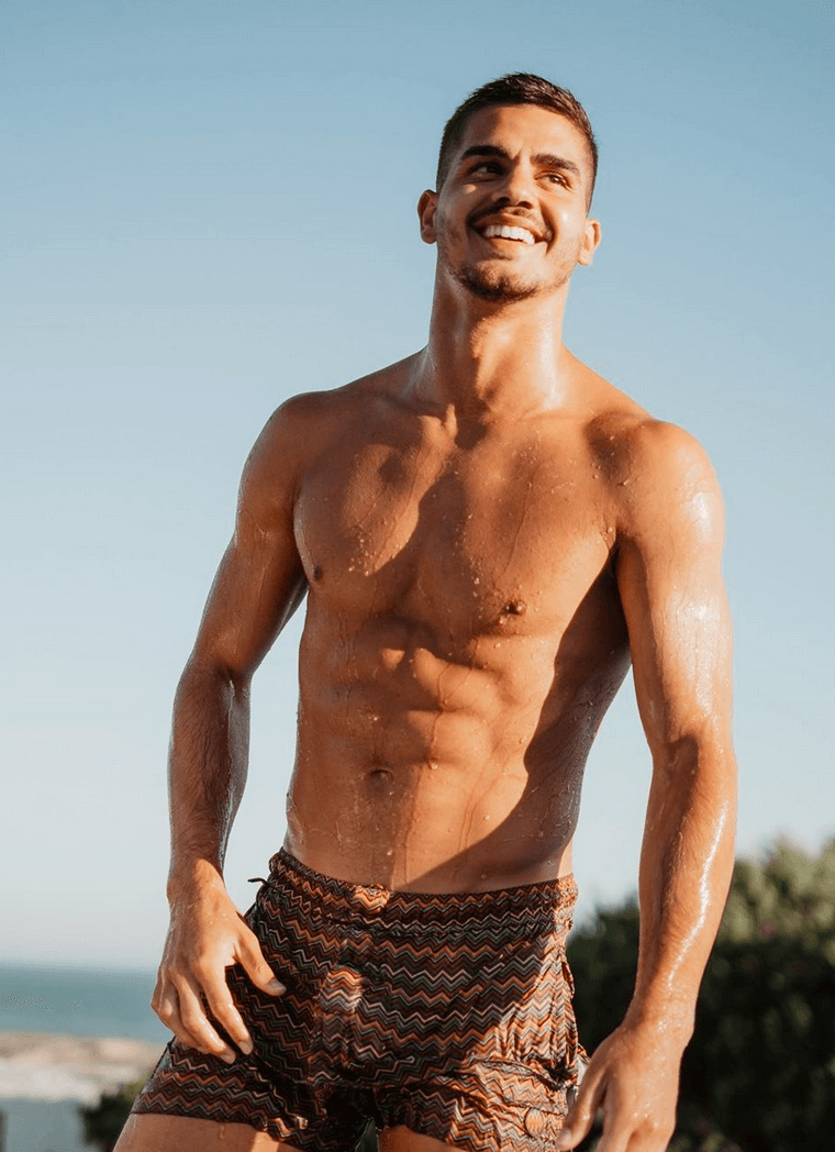 8) André Silva