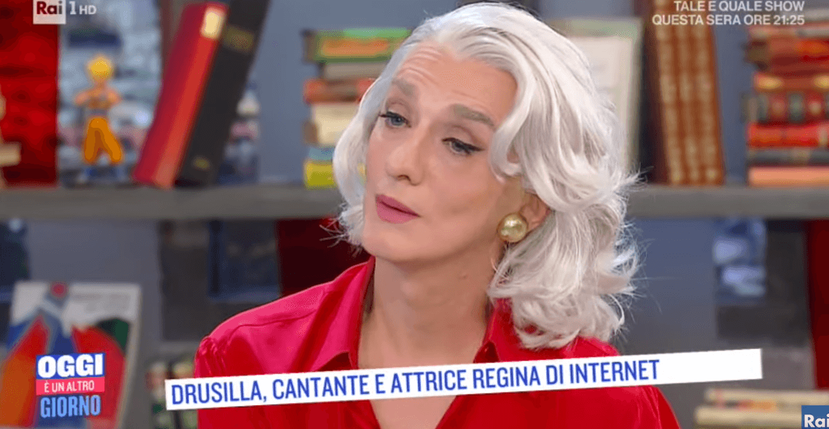 Drusilla Foer conquista il pomeriggio Rai a Oggi è un Altro Giorno – il video