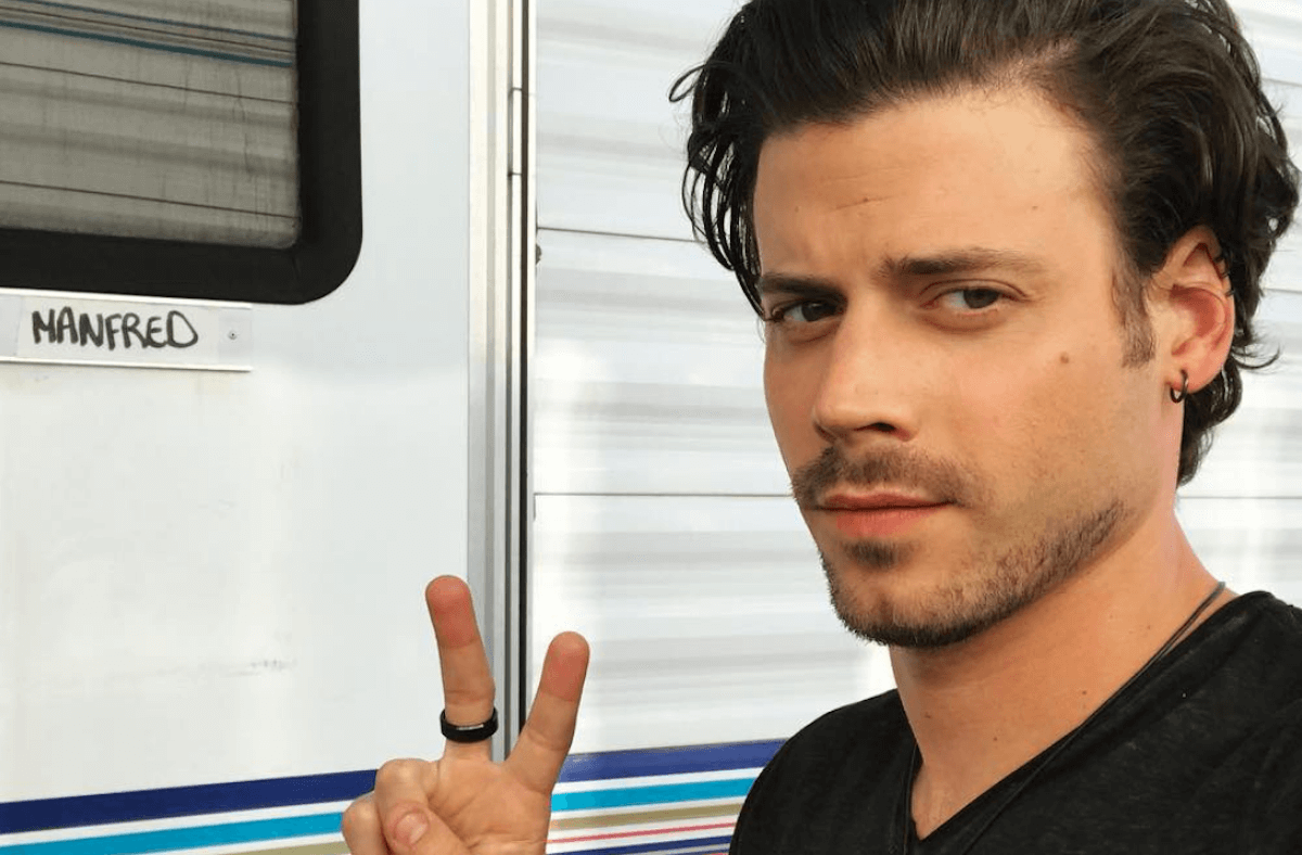 50 Coming Out 'vip' del 2020 - Francois Arnaud - Gay.it