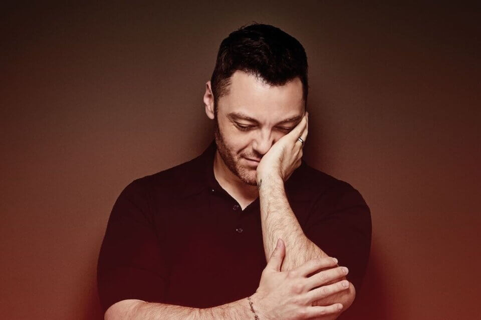 Tiziano Ferro ufficializza il disco di cover, Rimmel primo singolo – tracklist ufficiale