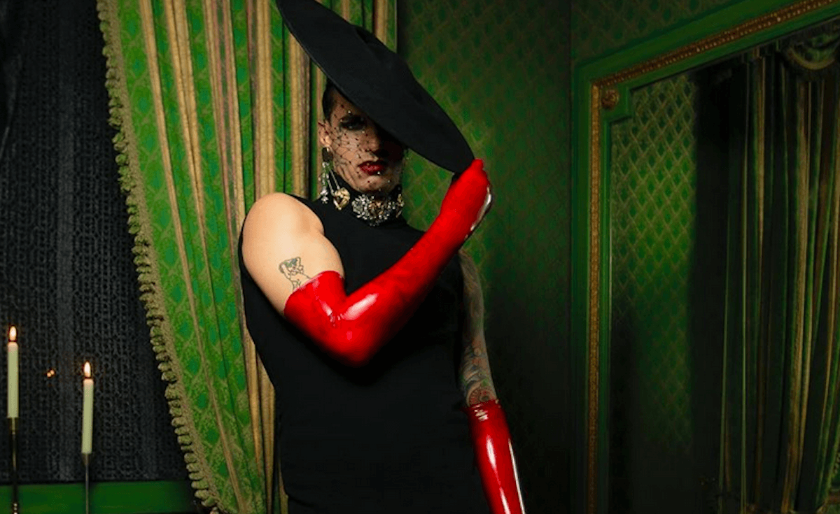 Maleducata, Achille Lauro en travesti per il lancio del brano portante di Baby 3 – audio