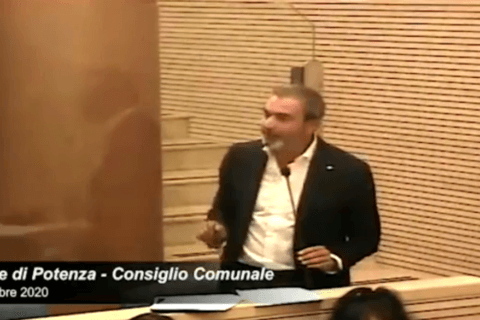 Potenza, consigliere di Fratelli d’Italia: "L'omosessualità è contro natura" - il video - Potenza consigliere di Fratelli dItalia - Gay.it
