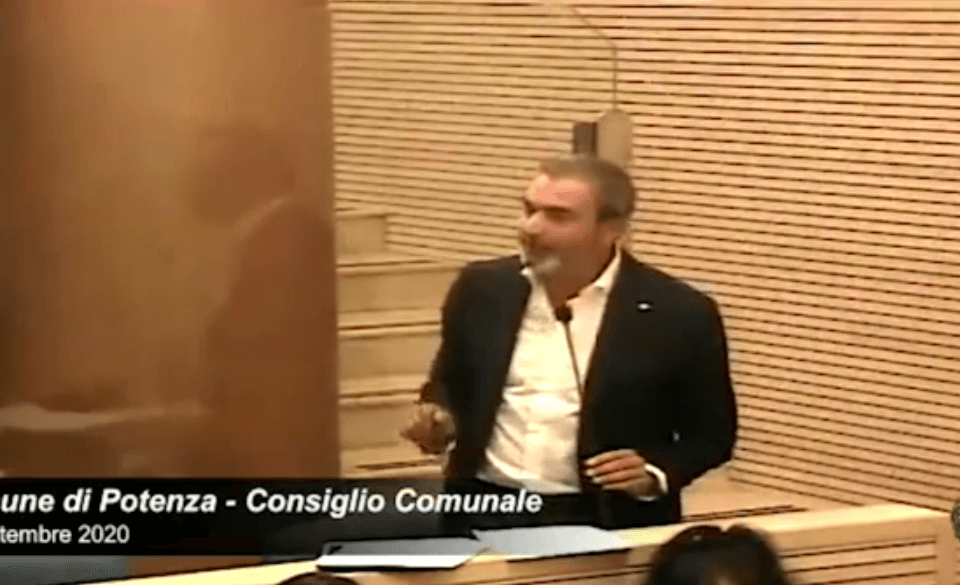 Potenza, consigliere di Fratelli d’Italia: “L’omosessualità è contro natura” – il video