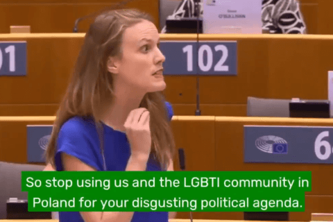 UE, il discorso di Terry Reintke: "Smettetela di usare la comunità LGBT per la vostra disgustosa agenda politica" - VIDEO - Terry Reintke - Gay.it