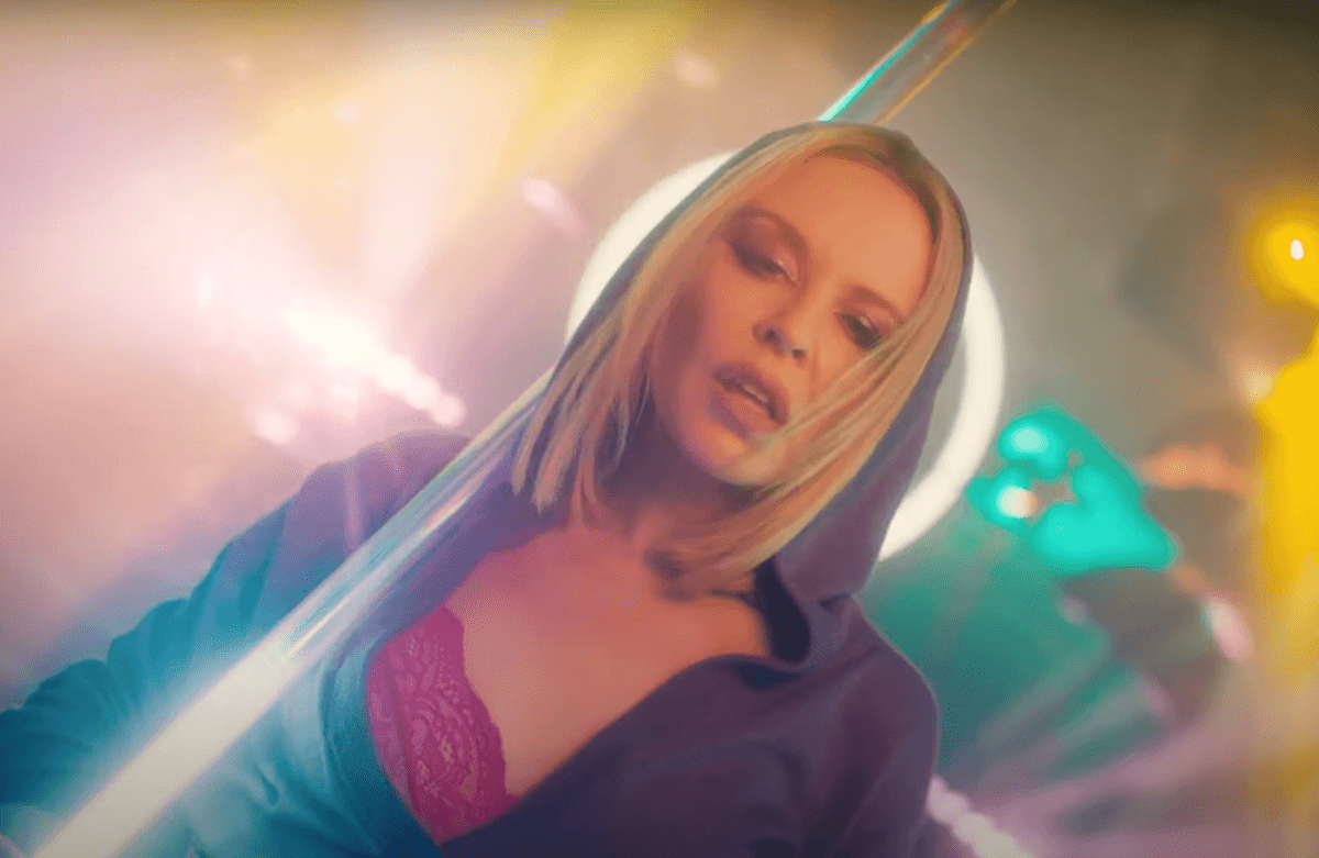 Magic, trionfo disco nel nuovo video di Kylie Minogue