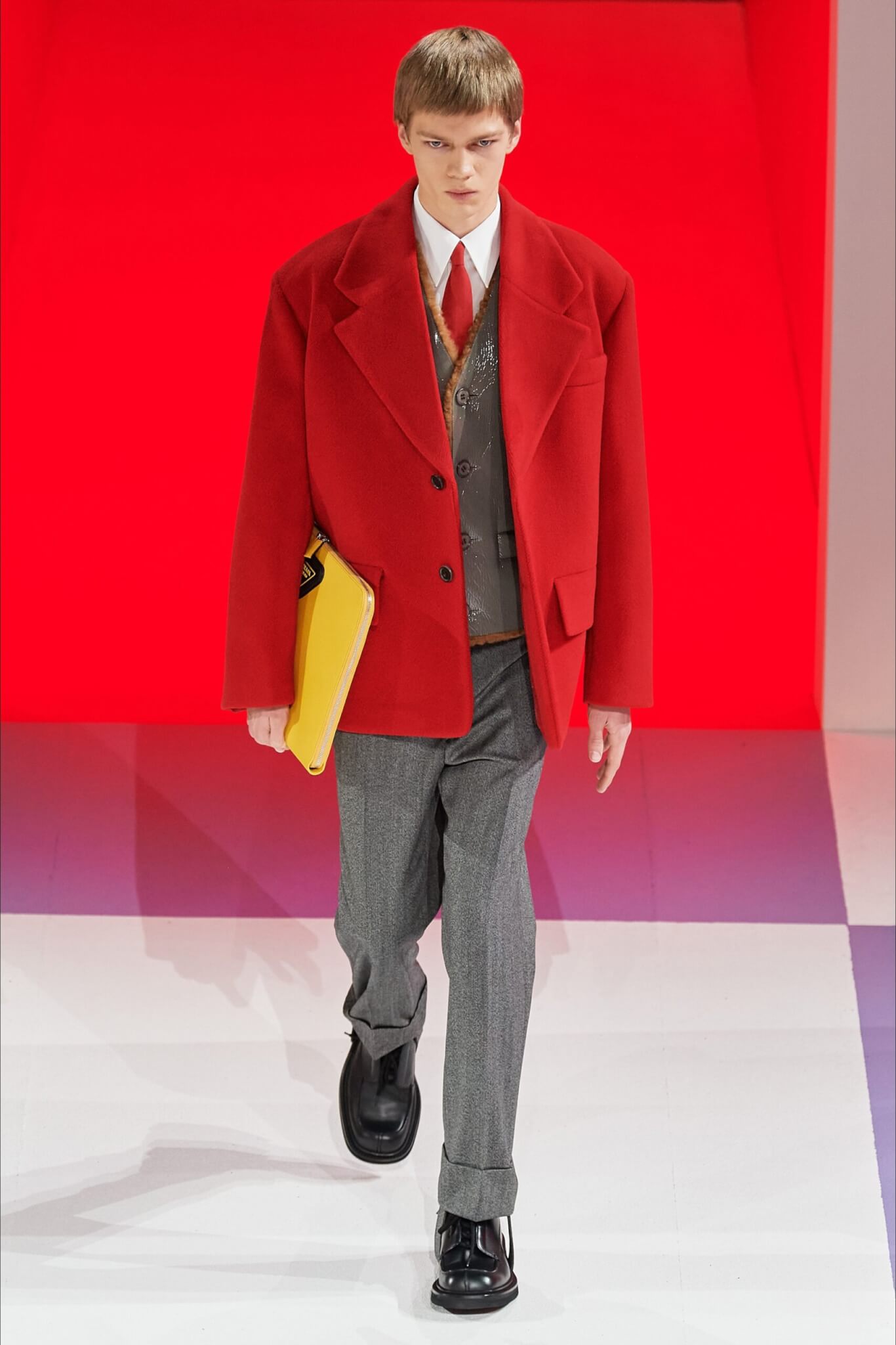 Moda Uomo Inverno 2020 – Il Rosso è il Colore da avere questa stagione - prada scaled - Gay.it