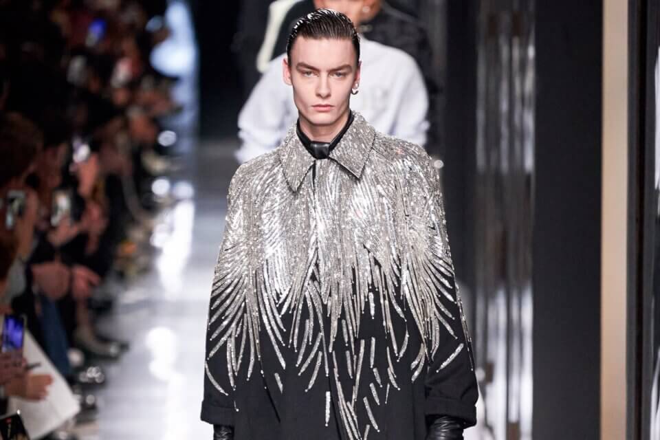 Moda Uomo Inverno 2020 - I glitter e le paillettes da uomo sono il trend più glamour del momento - Dior 1 - Gay.it