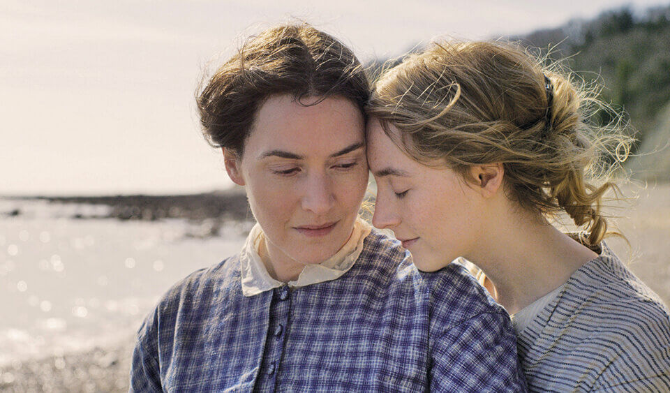 Roma 2020, Ammonite, la recensione: l’amore proibito di Kate Winslet e Saoirse Ronan