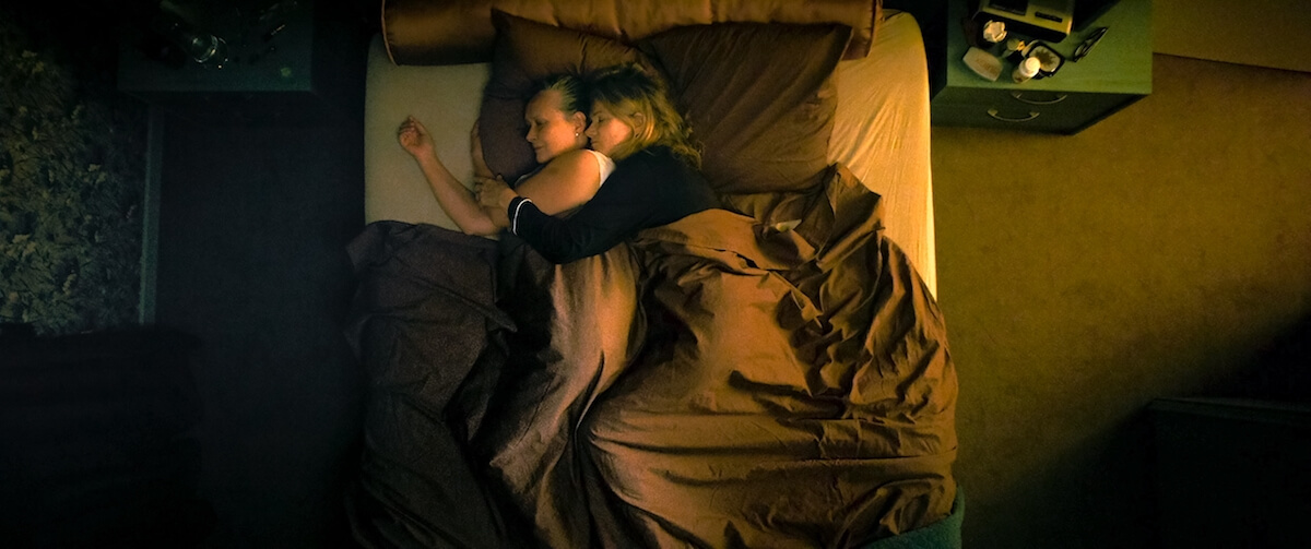 Oscar 2021, la Francia candida Due di Filippo Meneghetti con Barbara Sukowa e Martine Chevallier innamorate - Due 11 - Gay.it