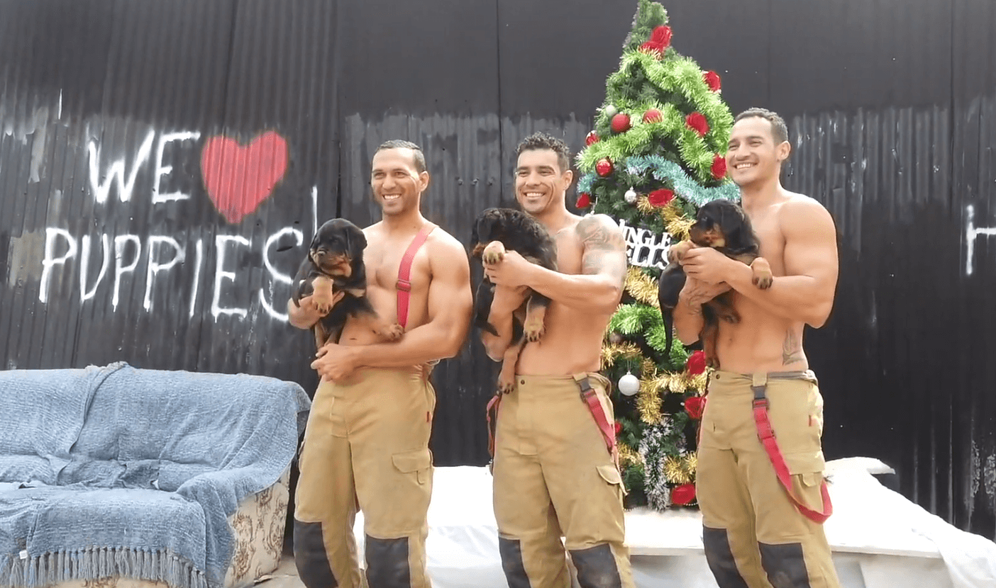 Pompieri australiani sexy, il video natalizio sulle note di All I want for Christmas - Pompieri australiani sexy 3 - Gay.it