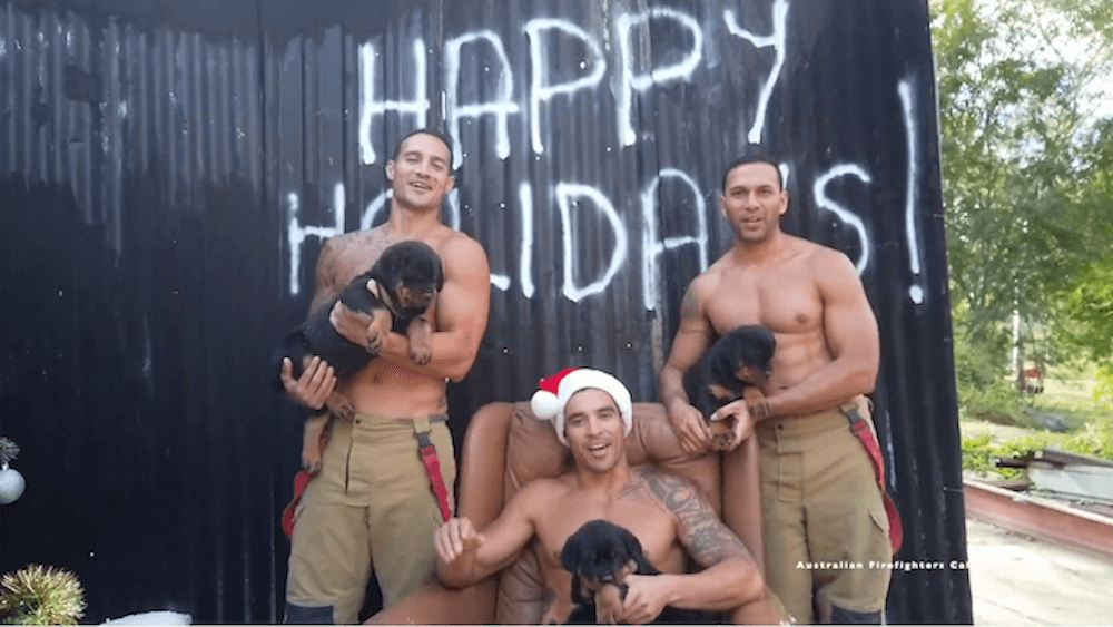 Pompieri australiani sexy, il video natalizio sulle note di All I want for Christmas - Pompieri australiani sexy 4 - Gay.it