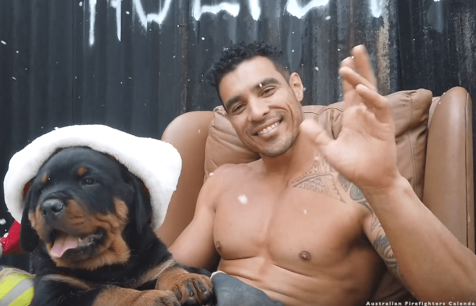Pompieri australiani sexy, il video natalizio sulle note di All I want for Christmas