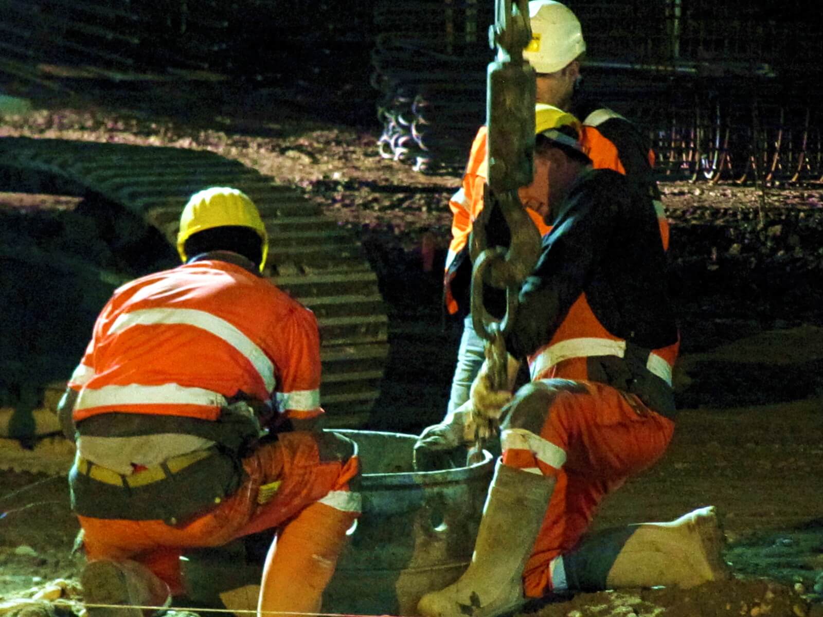 l fetish per l'abbigliamento da lavoro: l'eros dei manovali e la vita da cantiere - img 3315 5368123400 o - Gay.it