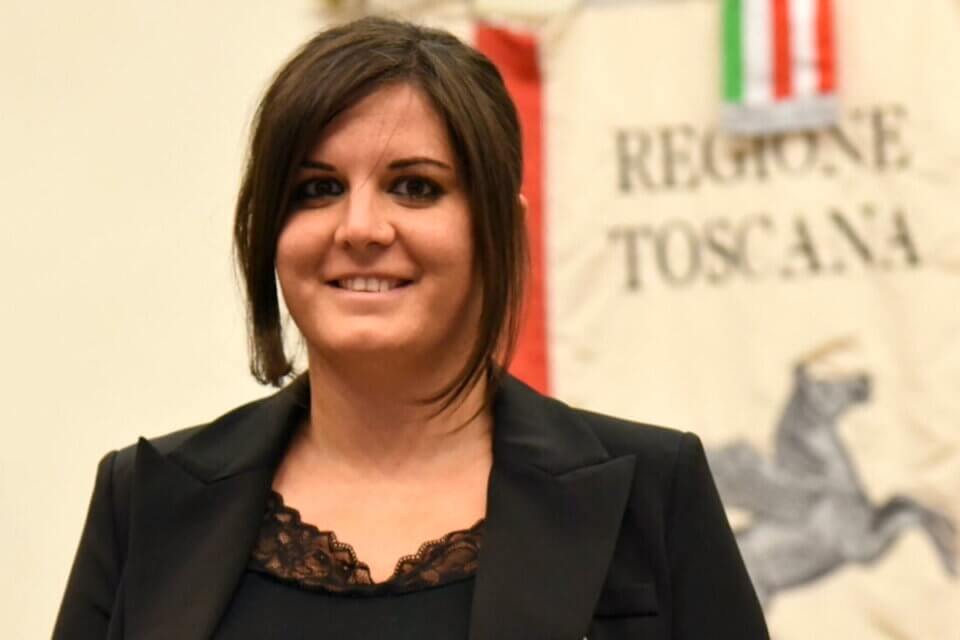 Firenze, lezioni su stereotipi e discriminazioni in classe: genitori e assessora appoggiano la maestra
