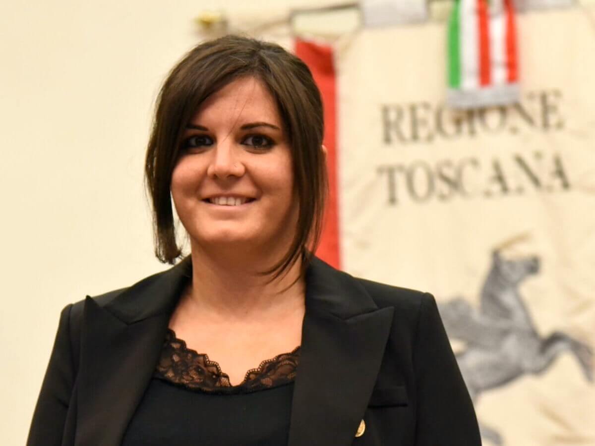 Firenze, lezioni su stereotipi e discriminazioni in classe: genitori e assessora appoggiano la maestra
