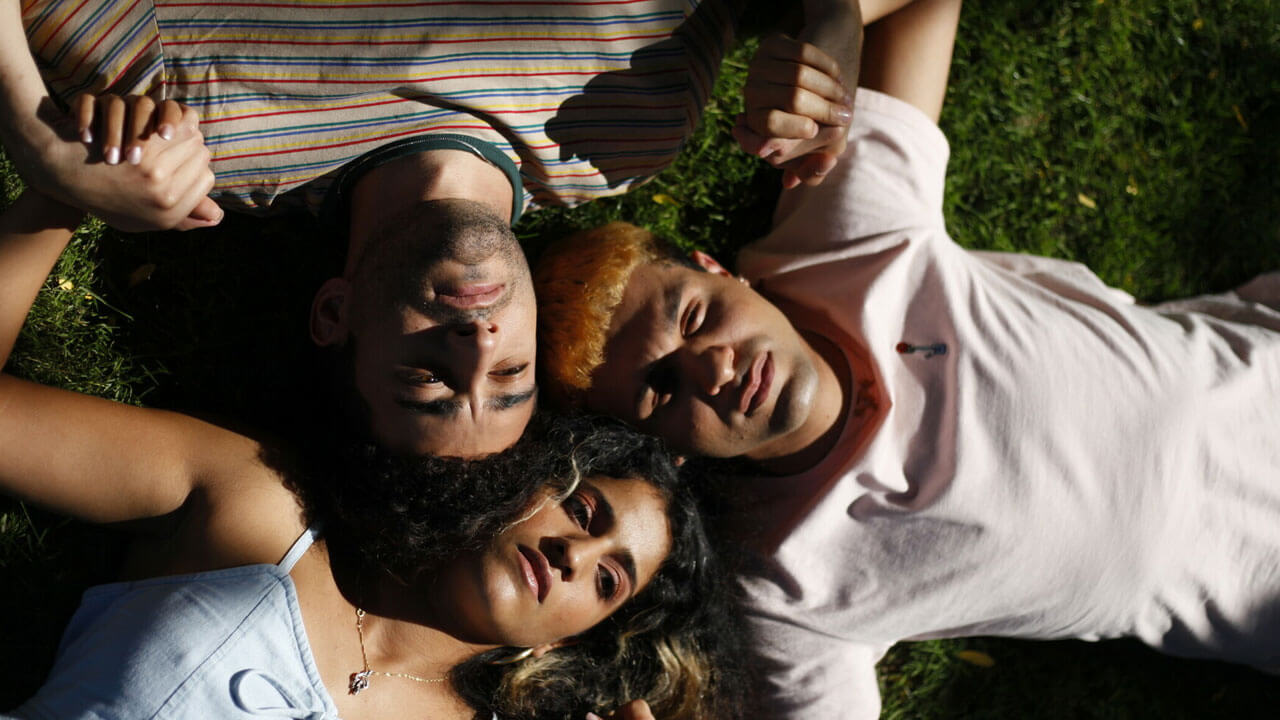 BigFF 2020, il Bari International Gender Film Festival indaga la diversità non solo sessuale - Futur drei No hard feelings 2020 di Faraz Shariat - Gay.it