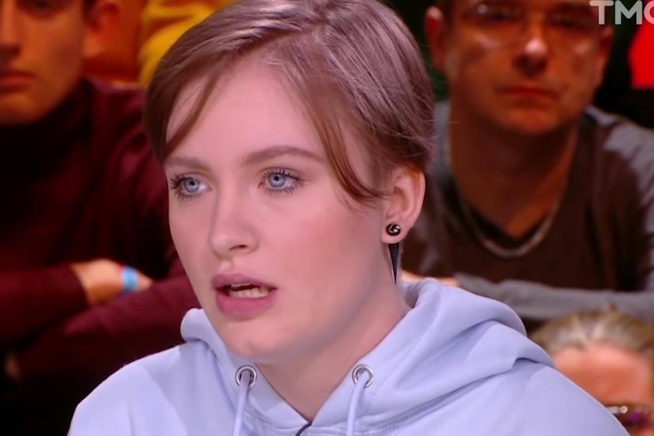 Mila, 30.000 minacce di morte per la ragazza lesbica che aveva risposto all’omofobia insultando l’Islam