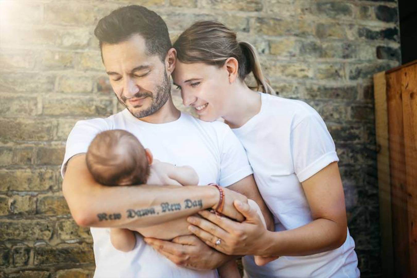 Essere genitori trans, paure e le gioie dopo la nascita di una figlia