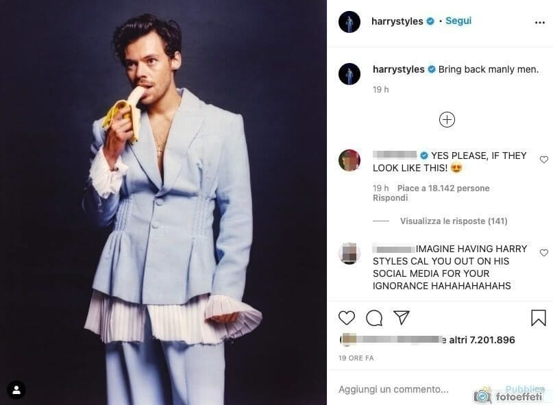 Harry Styles replica con una banana all'attivista conservatrice che ha chiesto il ritorno degli "uomini virili" - styles - Gay.it