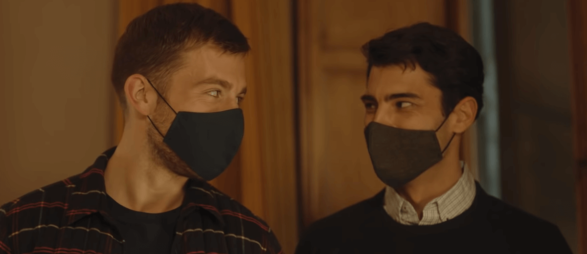 Unicredit, l’amore tra due ragazzi è quotidianità familiare nello spot diretto da Ferzan Ozpetek – VIDEO