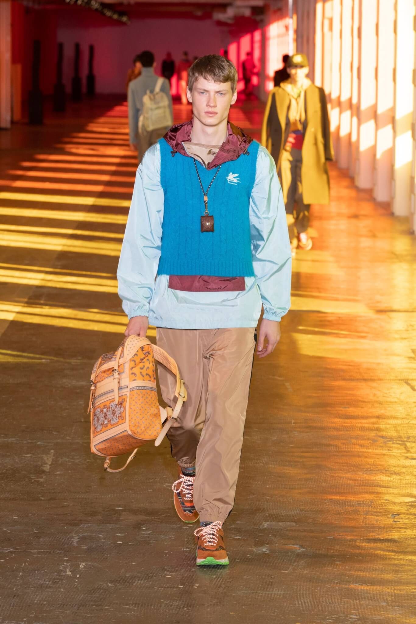 Moda Uomo Autunno/Inverno 21/22 - Ecco le migliori tendenze dalle passerelle di Milano e Parigi - 00016 Etro Mens FW21 scaled - Gay.it