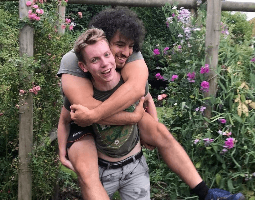Devin Ibanez, il rugbista fa coming out e presenta il fidanzato