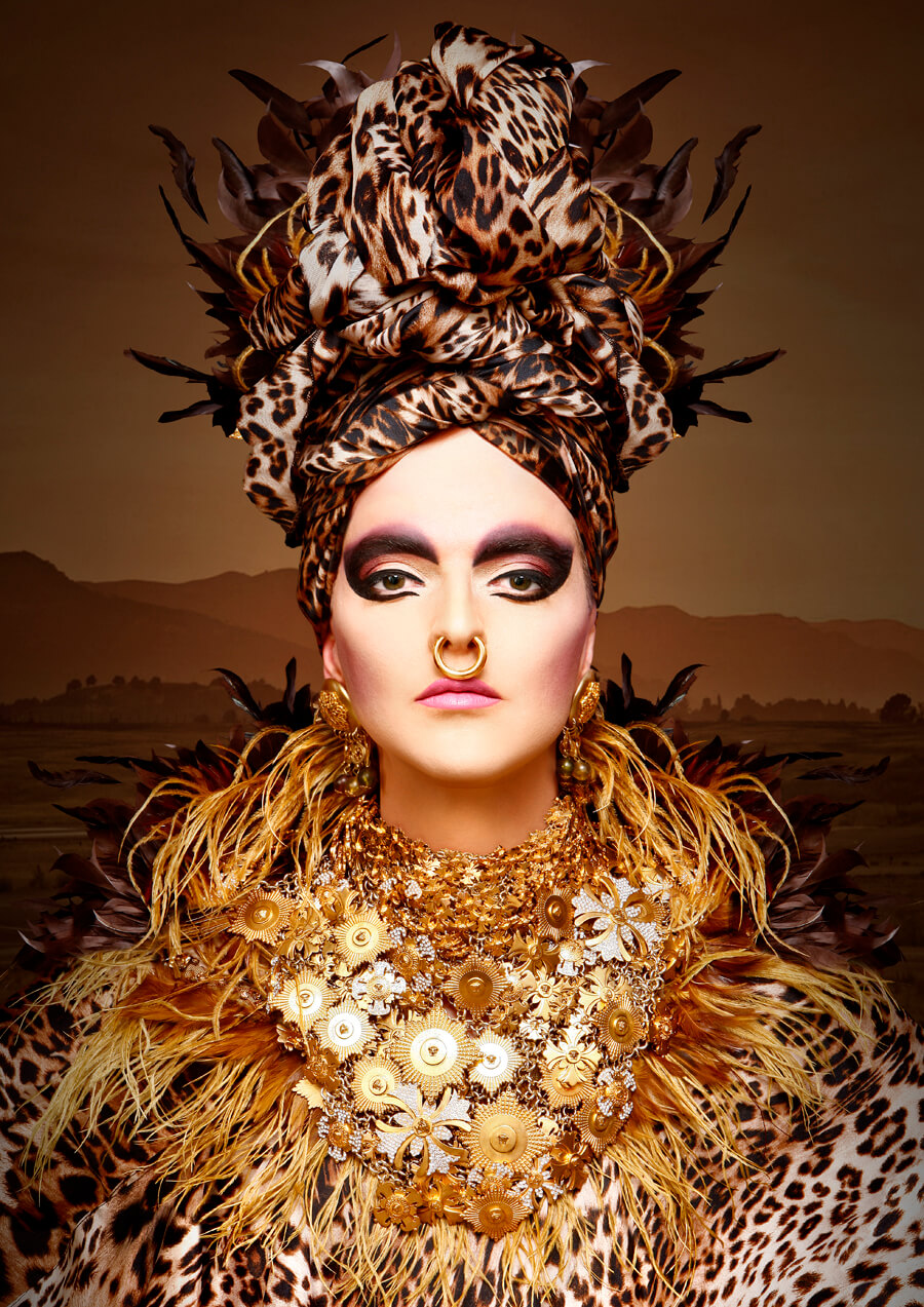Intervista a La Stryxia, Dj en travesti più famosa d'Italia - INVITO WEB - Gay.it
