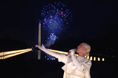 Katy Perry e una pioggia di popstar cantano per Joe Biden e Kamala Harris, i video di Celebrating America - Katy Perry - Gay.it