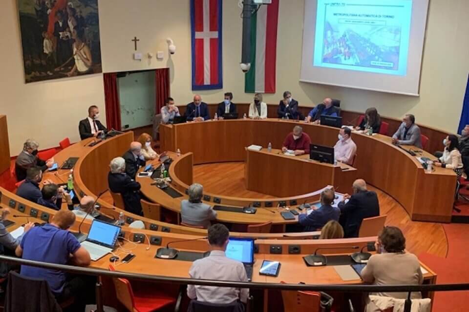 Rivoli, approvata mozione leghista sui “rischi della cultura Gender a scuola”: protestano insegnanti e genitori - Rivoli - Gay.it
