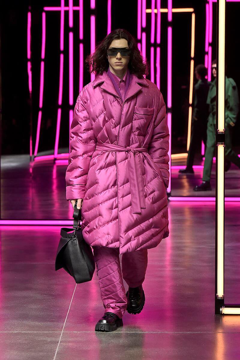 Moda Uomo Autunno/Inverno 21/22 - Ecco le migliori tendenze dalle passerelle di Milano e Parigi - fendi Uomo AutunnoInverno 2122 - Gay.it