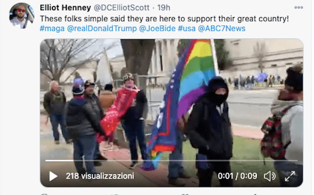 'Gays For Trump', presenti anche gli elettori gay del tycoon al tentato golpe in Campidoglio - gays for trump 00001 - Gay.it