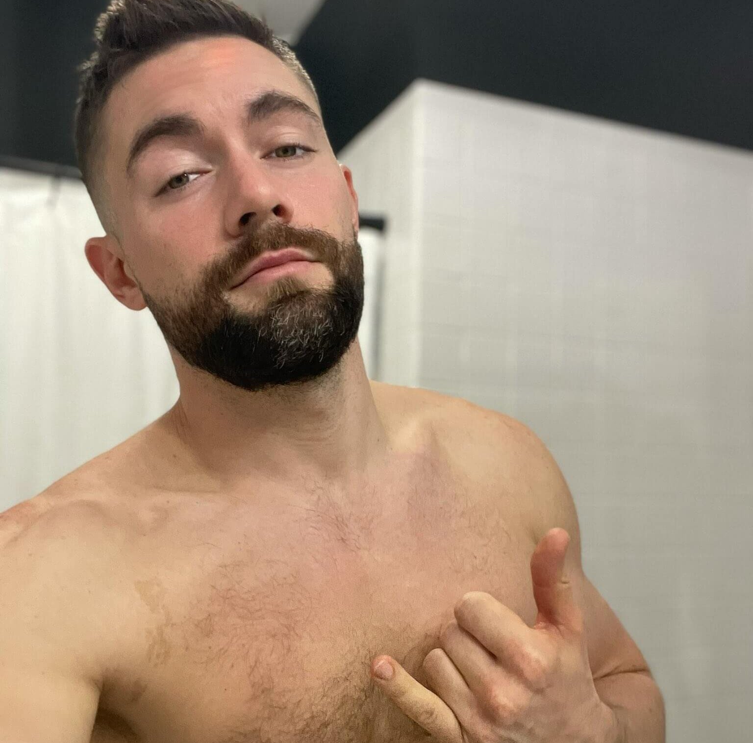 griffin barrows, performer gay su only fans e twitter