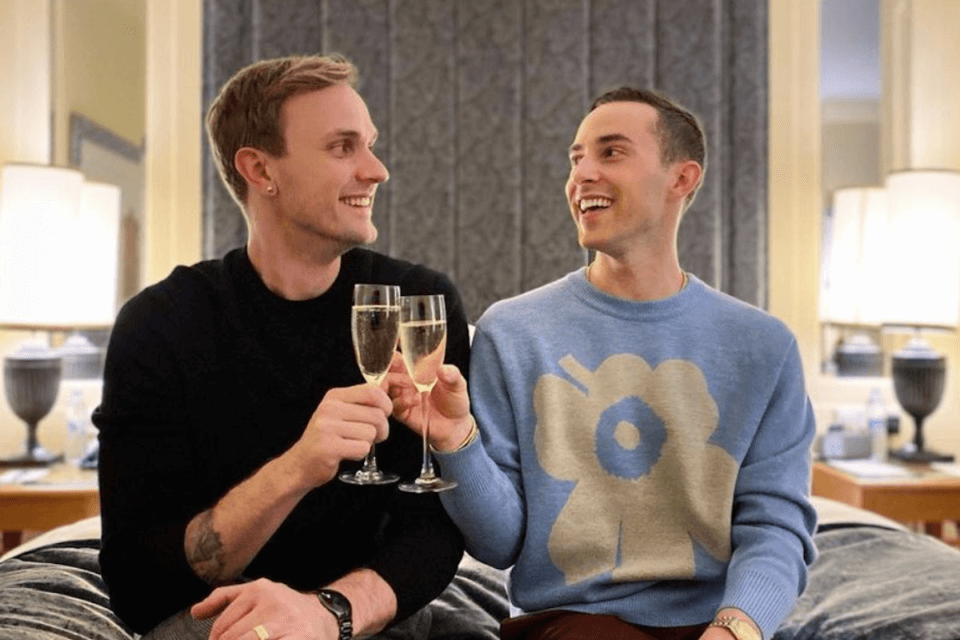 Adam Rippon sposa Jussi-Pekka Kajaala, l'annuncio social - Adam Rippon sposa Jussi Pekka Kajaala - Gay.it