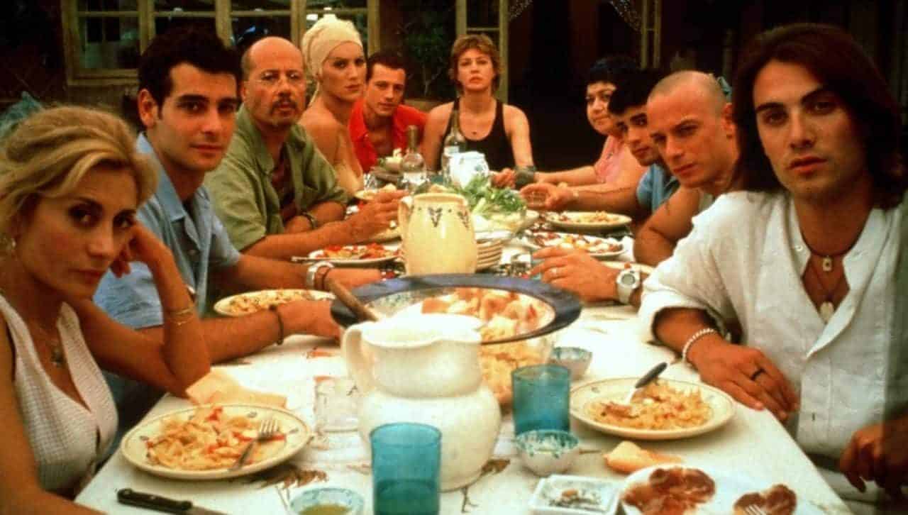 Pride Month, 10 classici tra cinema e tv per celebrare l'Orgoglio LGBTQIA+ - Fate Ignoranti 1 - Gay.it