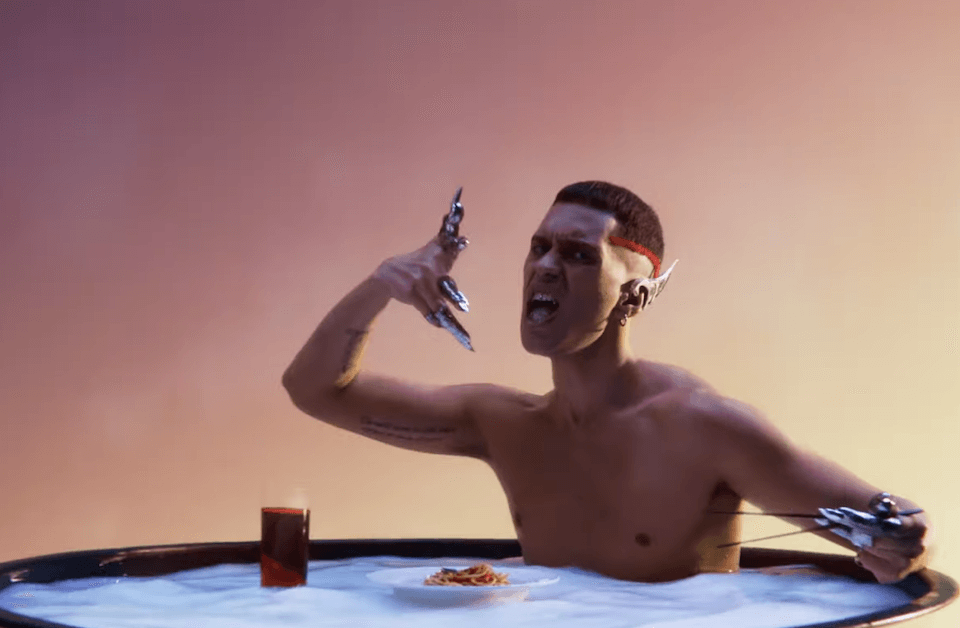 Inuyasha di Mahmood, il video ufficiale tra ghiacciai e foreste innevate
