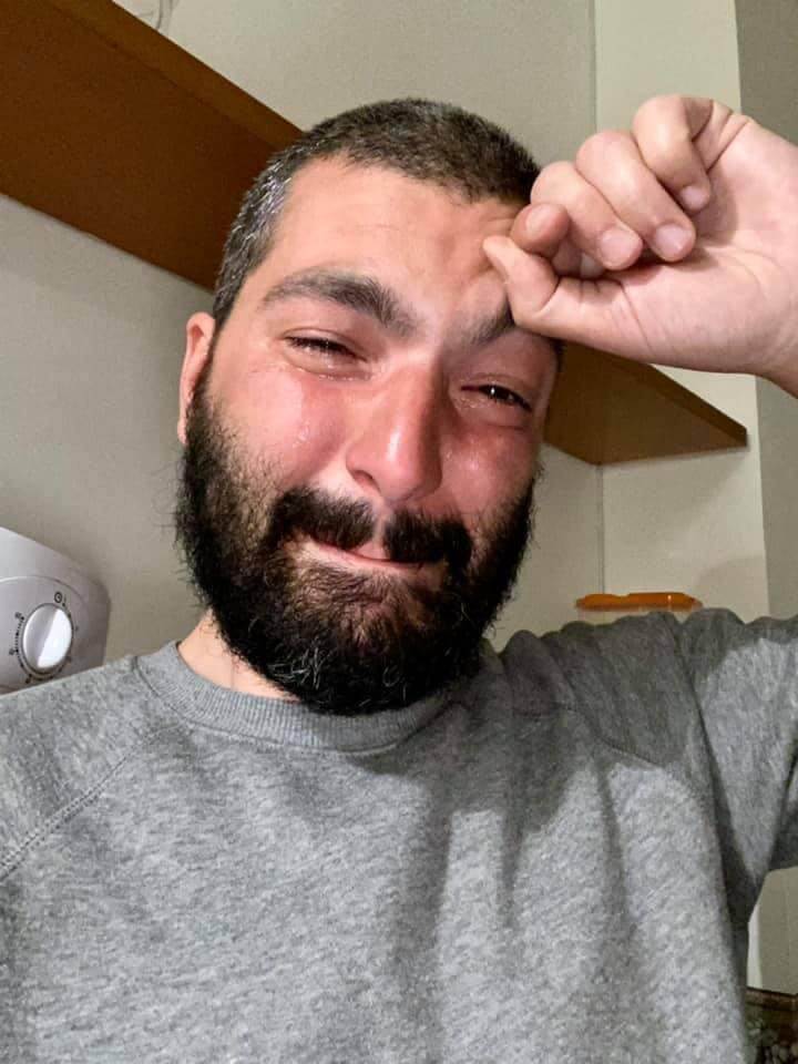Urlano ricchi0ne a Pierpaolo Mandetta: "credevo non facesse più male, ma ho ancora paura del mondo" - Pierpaolo Mandetta - Gay.it