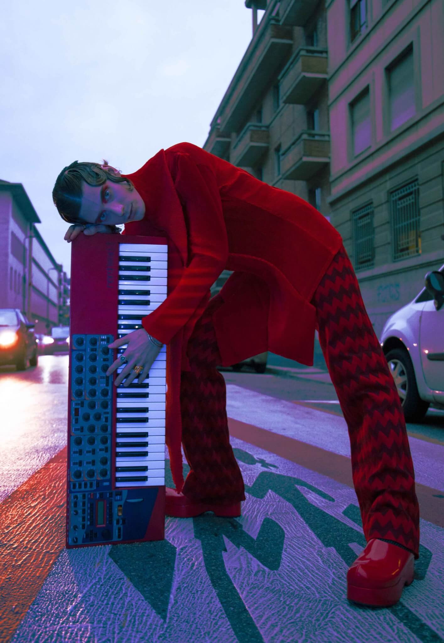 Esce"Berlin", il primo singolo italiano di Thomas Costantin - THOMAS COSTANTIN FLUIDOSTUDIO 03 Azazel scaled - Gay.it