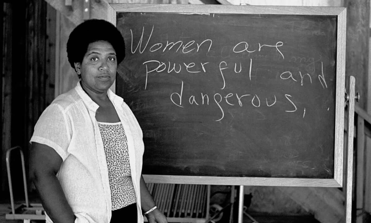 Audre Lorde: ricordiamo la grande poetessa e paladina LGBT