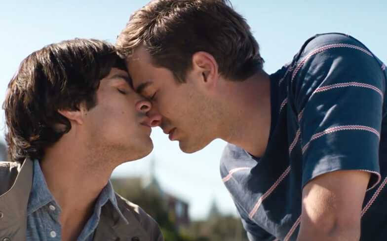 holding the man, baci gay al cinema