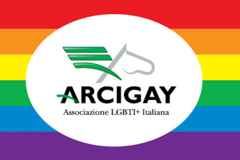 Arcigay ai senatori: "Il giorno dopo ogni violenza calano silenzio e immobilismo. Calendarizzate il DDL Zan" - Arcigay - Gay.it