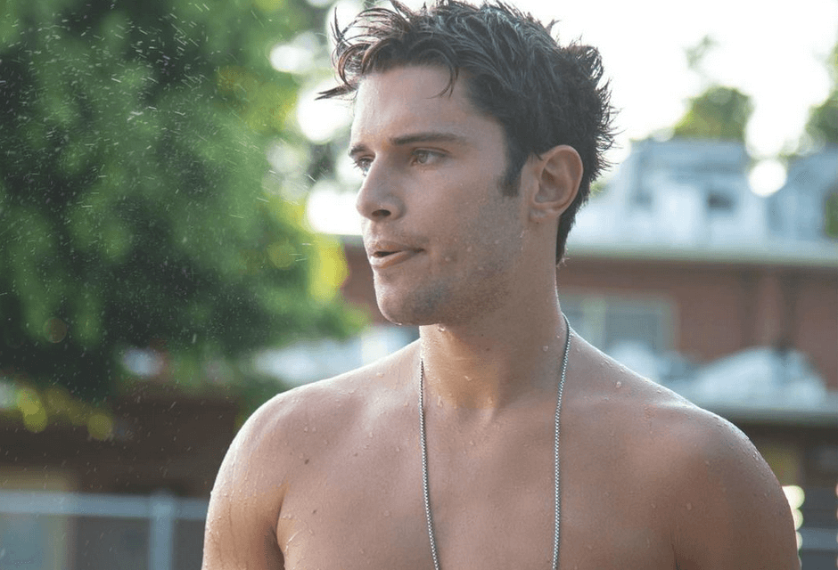 Ronen Rubinstein di 9-1-1: Lone Star conferma il coming out: “Sono bisessuale. Ho la pelle d’oca a dirlo”