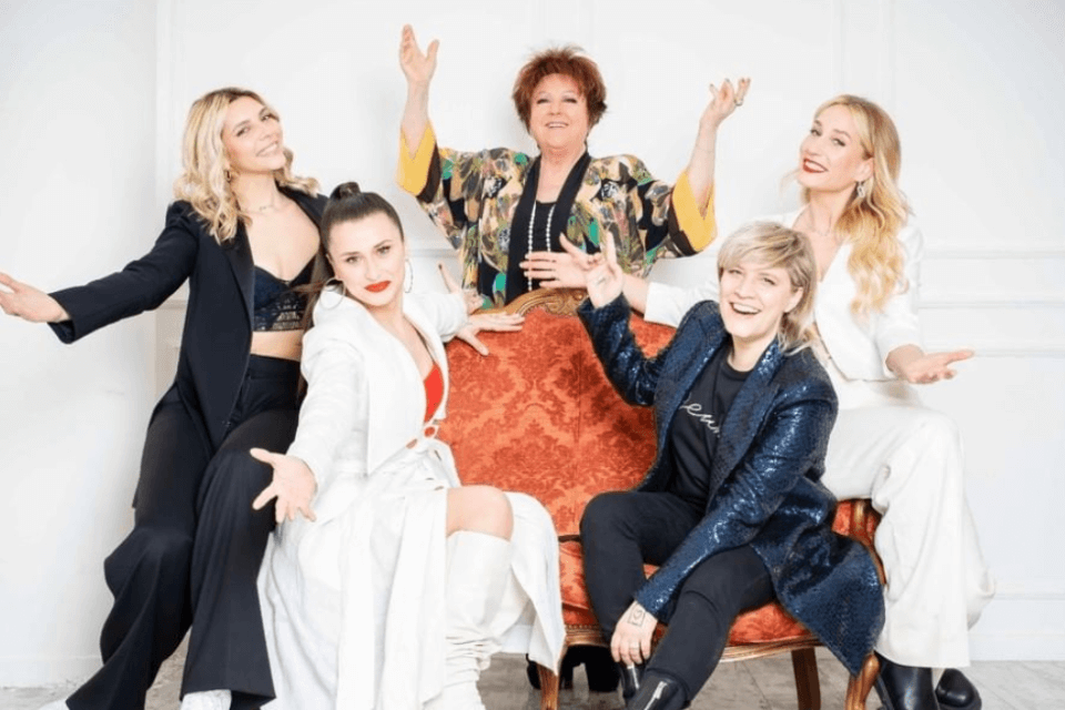 Sanremo 2021: voce contro l’omofobia nel 2016, stasera le Deva all’Ariston con Orietta Berti