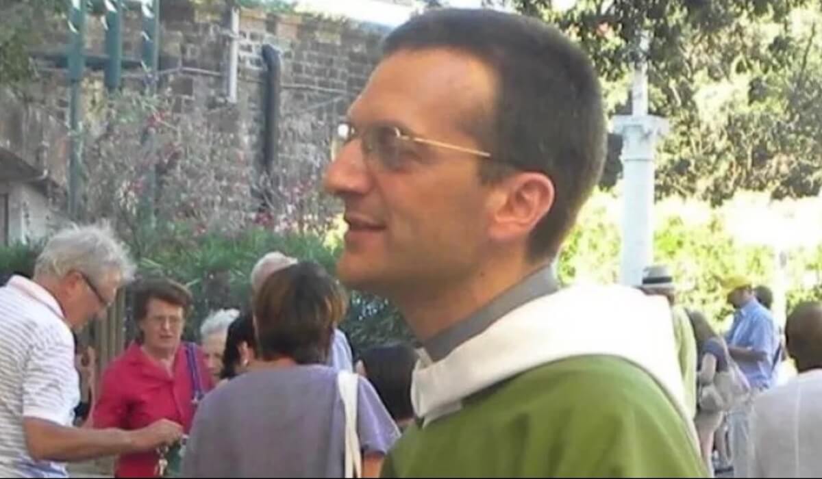 Don Giulio Mignani: “Se non posso benedire le coppie gay allora non benedico neppure le palme”