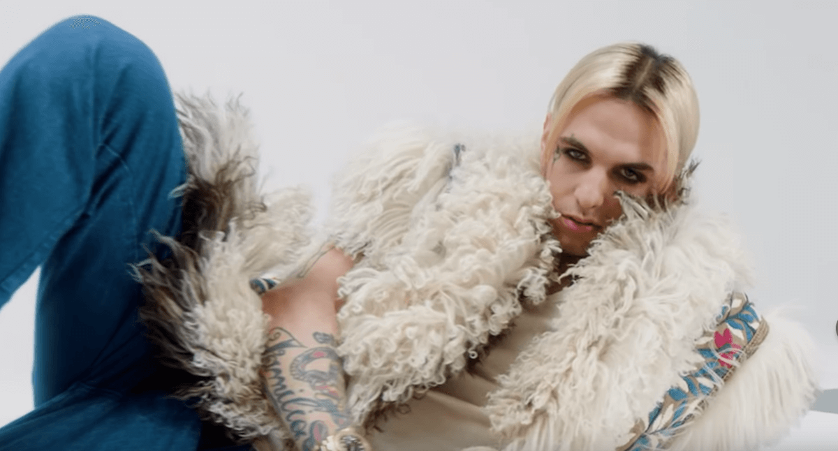Lauro, ecco il nuovo video di Achille Lauro