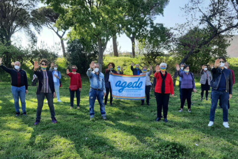 DDL Zan, flashmob dei genitori di AGEDO a sostegno della legge contro l'omotransfobia - DDL Zan flashmob dei genitori di Agedo 3 - Gay.it