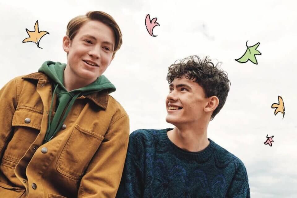 Heartstopper, primo trailer della nuova serie queer Netflix con due adolescenti innamorati