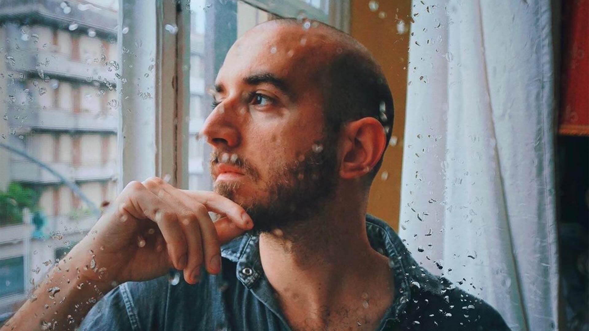 Matteo Rastelling Rastelli influencer impegnato contro odio e omofobia su Instagram e TikTok