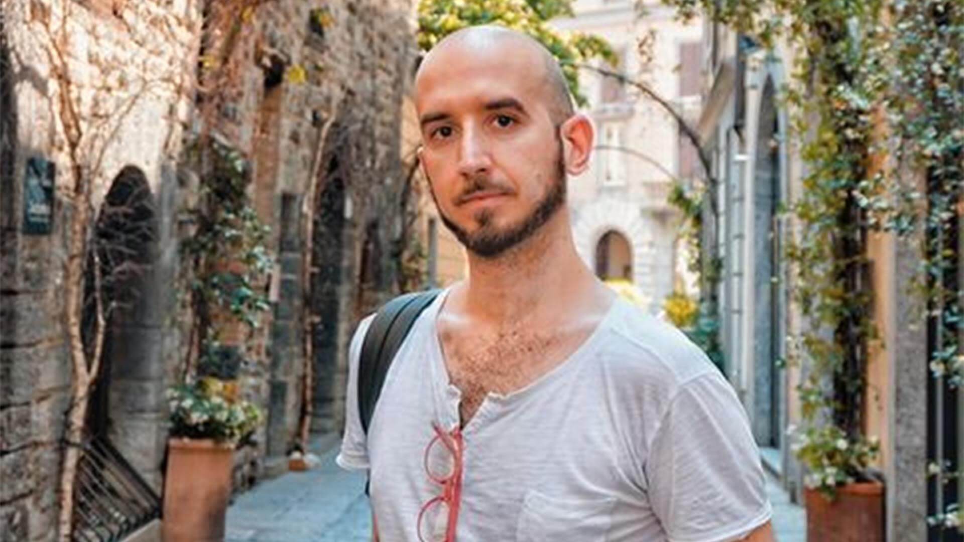 Matteo Rastelling Rastelli influencer impegnato contro odio e omofobia su Instagram e TikTok