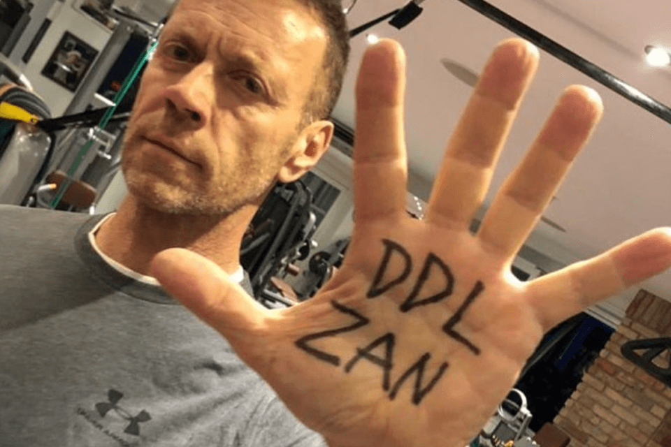 Rocco Siffredi: "I Pride sono una pagliacciata", e cambia idea sul DDL Zan - Rocco Siffredi - Gay.it